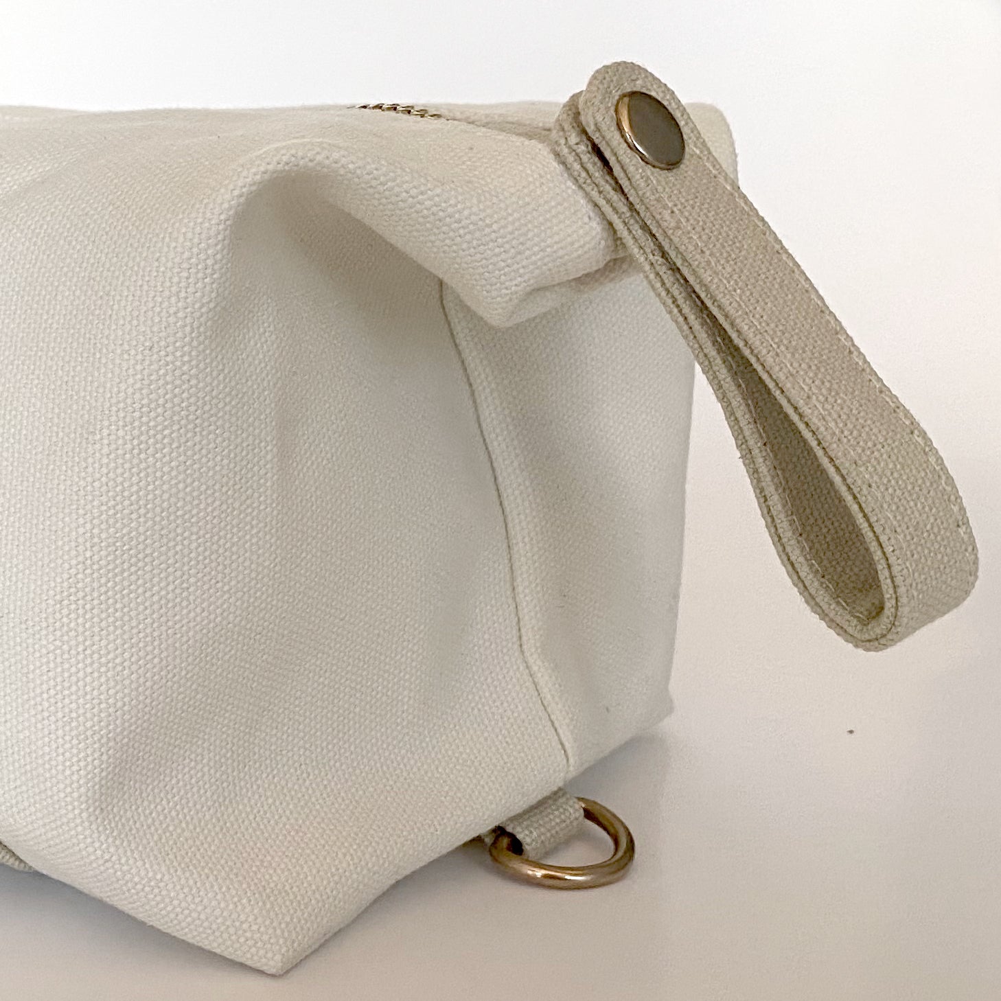 Canvas Toiletry Bag (Tan) – Kelamy
